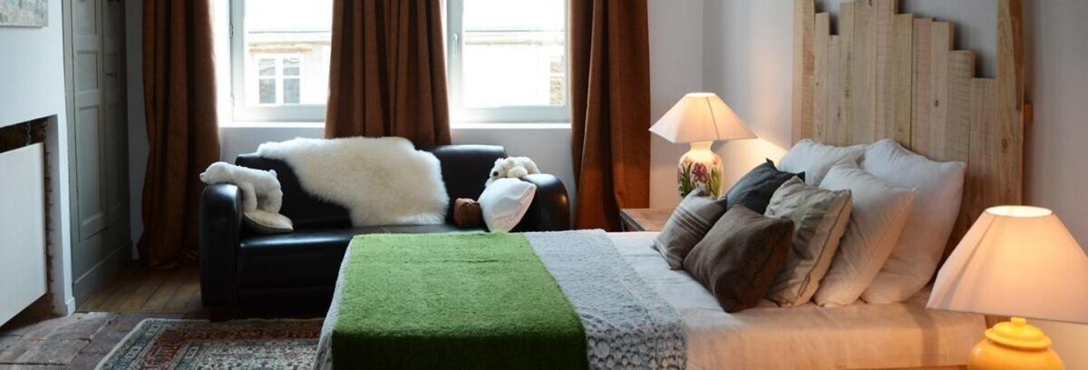 48 Urban Suites Dun-le-Palestel Habitación foto